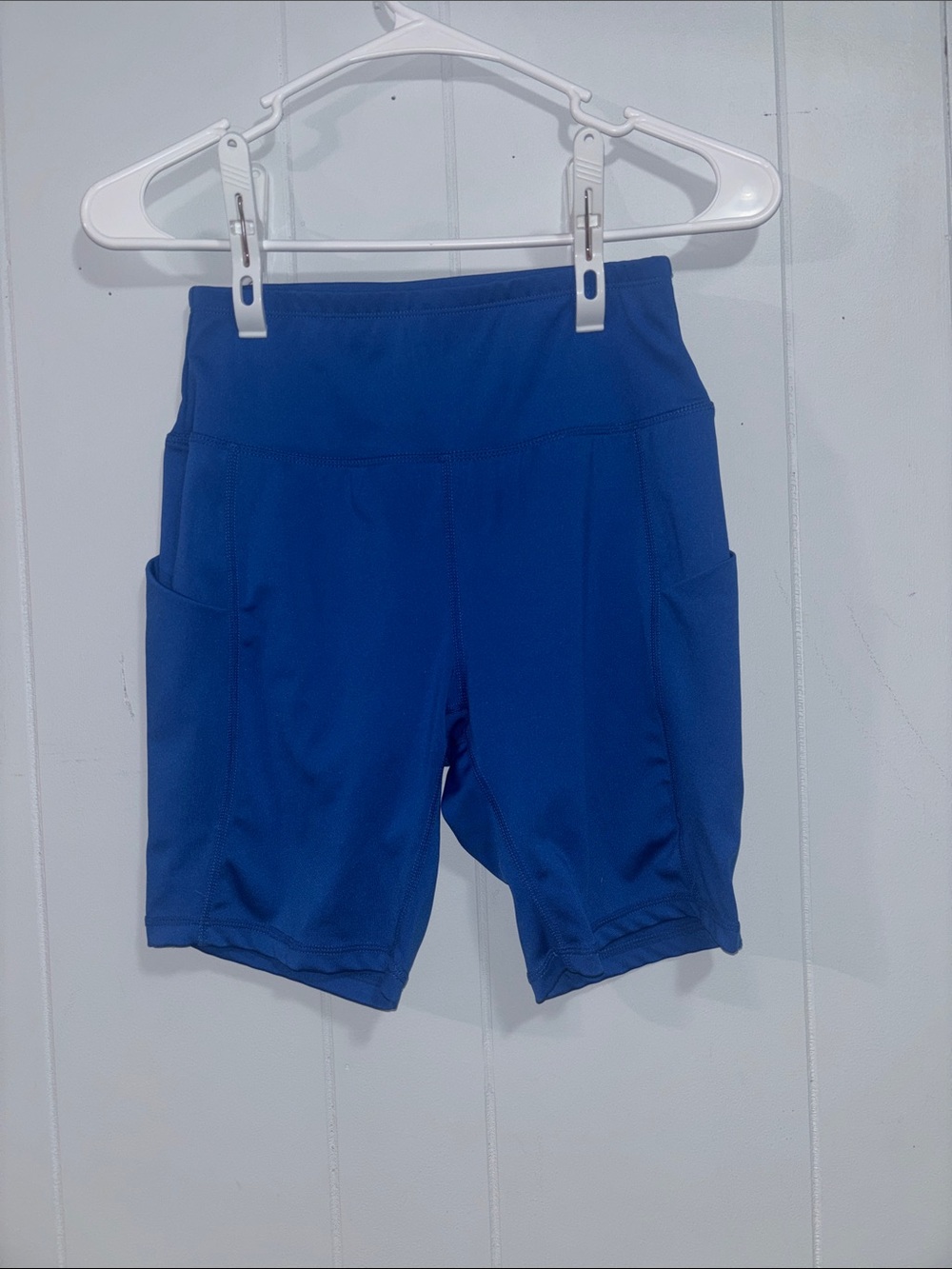 High-Waist Women's Bike Shorts with Side Pockets